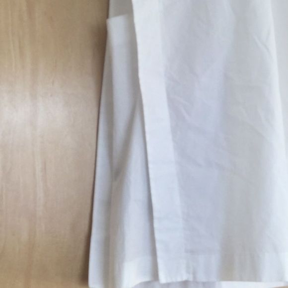 Philosophy Collared Sleeveless Cotton Blouse - Picture 9 of 11